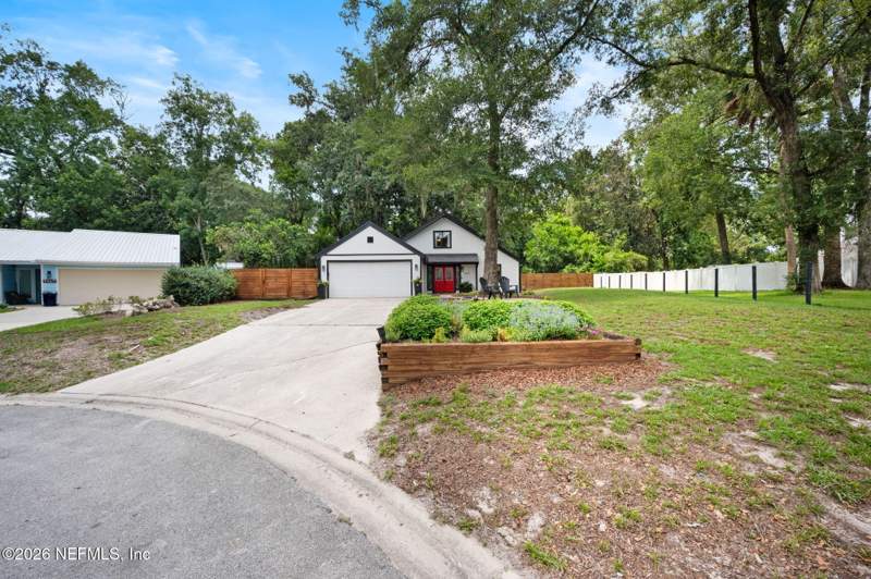 3 bedroom Single Family Residence at 4477 Carolyn Cove Lane, Carolyn Cove, Jacksonville — photo 3