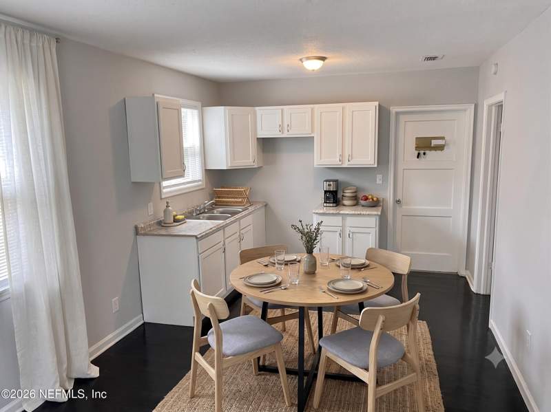 3 bedroom Single Family Residence at 2325 Westbrook Circle, Westbrook Manor, Jacksonville — photo 3
