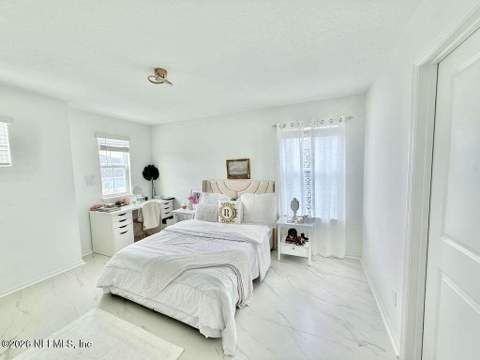 6823 Skinners Dairy Way, Jacksonville FL - photo 10 of 20