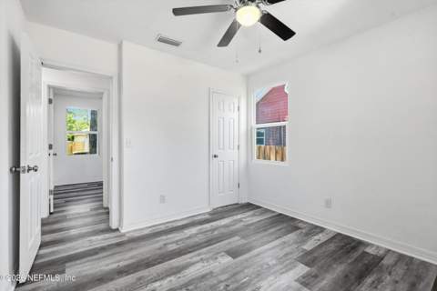 3756 Hunter Street, Jacksonville FL - photo 14 of 33