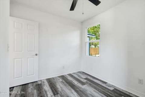 3756 Hunter Street, Jacksonville FL - photo 21 of 33
