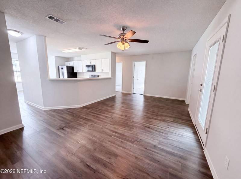 3 bedroom Single Family Residence at 1708 Ashwood Circle, Summerleaf, Middleburg — photo 3