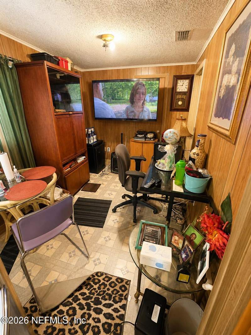 3 bedroom Single Family Residence at 5924 Charles D Evers Drive, Washington Lake Est, Jacksonville — photo 4