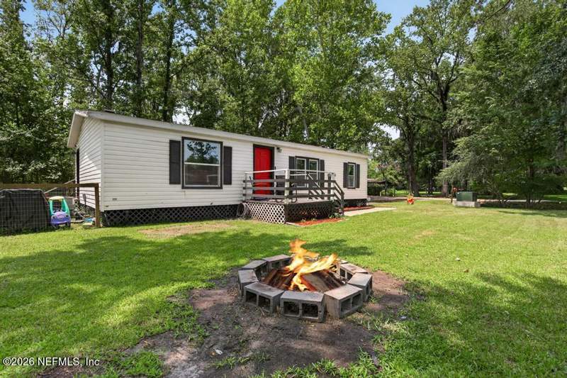 3 bedroom Manufactured Home at 45010 Marvin Street, Callahan, Callahan — photo 3