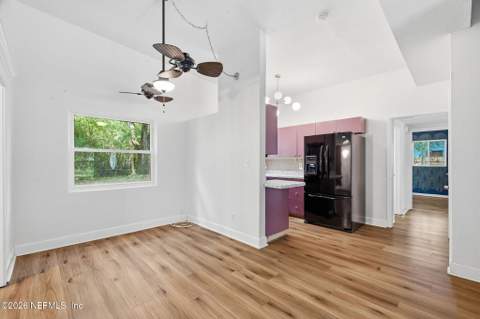 5466 Keystone Drive, Jacksonville FL - photo 7 of 37