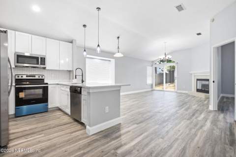 1134 Radis Place, Jacksonville FL - photo 8 of 45