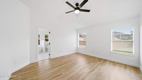 2498 Bentwater Drive, Jacksonville FL - photo 19 of 52