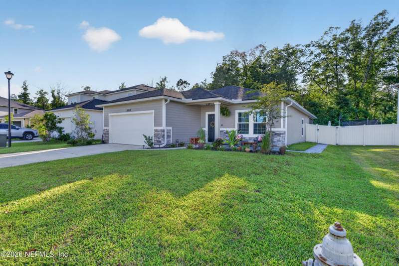 3 bedroom Single Family Residence at 2859 Firethorn Avenue, Wilford Preserve, Orange Park — photo 2
