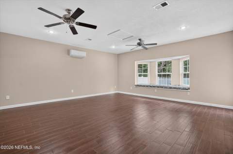 12205 Lavenhorn Road, Jacksonville FL - photo 8 of 48
