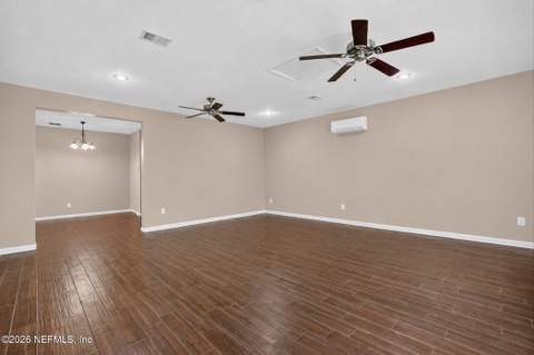 12205 Lavenhorn Road, Jacksonville FL - photo 9 of 48