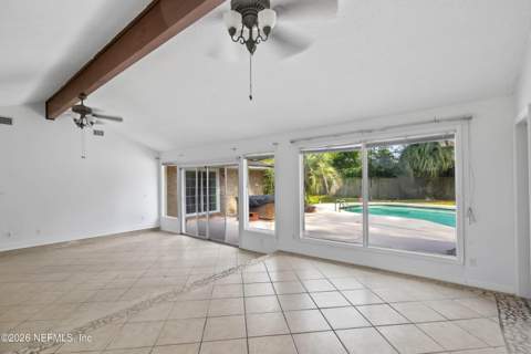 3102 Shady Drive, Jacksonville FL - photo 12 of 39