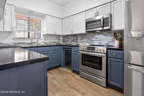 2305 Wood Hill Place, Jacksonville FL - photo 8 of 40