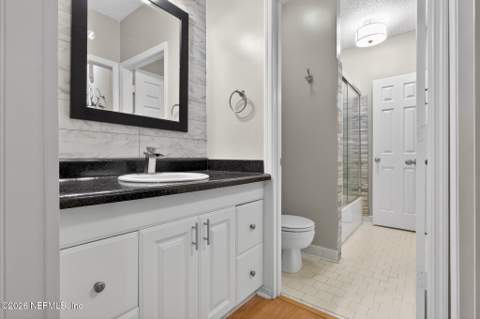 2305 Wood Hill Place, Jacksonville FL - photo 19 of 40