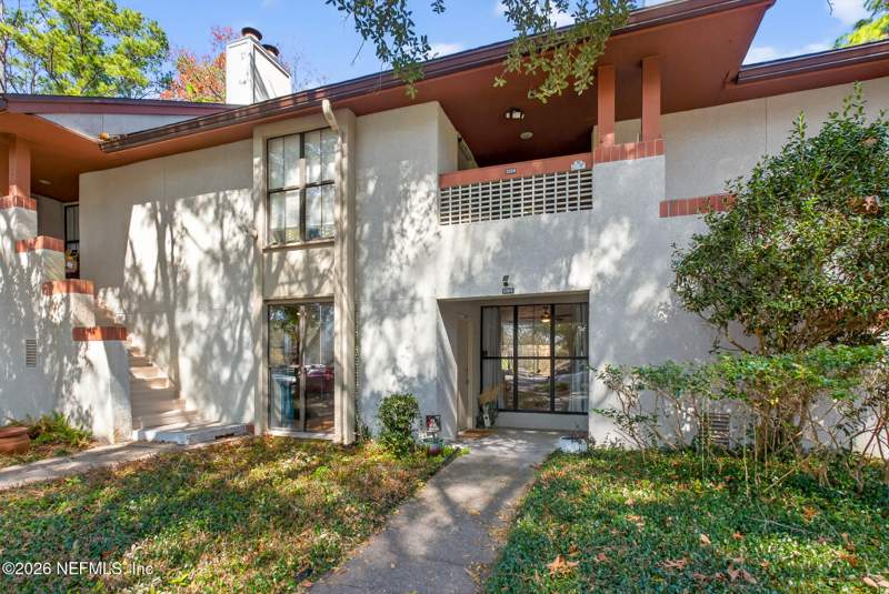 2 bedroom Condominium at 2305 Wood Hill Place, Hillwood Condominium, Jacksonville — photo 2