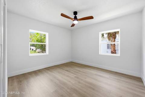 4242 Pinewood Avenue, Jacksonville FL - photo 23 of 46