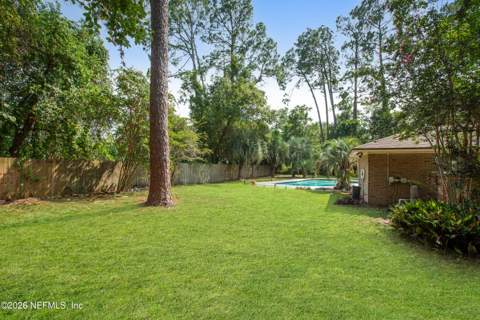 3102 Shady Drive, Jacksonville FL - photo 10 of 39