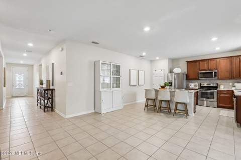3077 Hawks Hill Lane, Jacksonville FL - photo 15 of 38