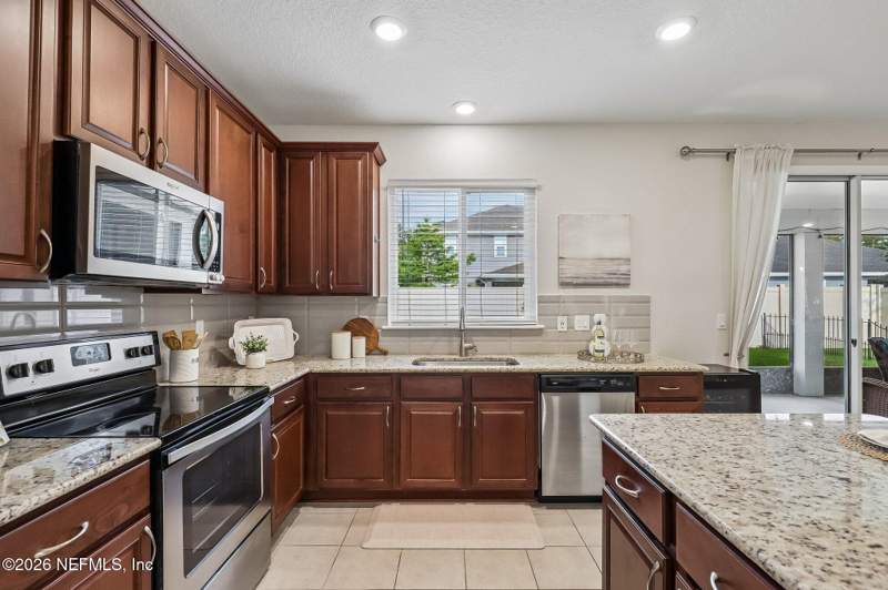 3 bedroom Single Family Residence at 3077 Hawks Hill Lane, Summerlyn, Jacksonville — photo 5
