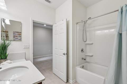 3077 Hawks Hill Lane, Jacksonville FL - photo 22 of 38