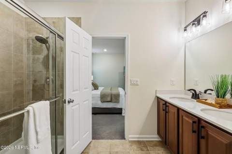 3077 Hawks Hill Lane, Jacksonville FL - photo 10 of 38
