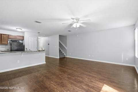 7145 Timmerman Lane, Jacksonville FL - photo 10 of 38