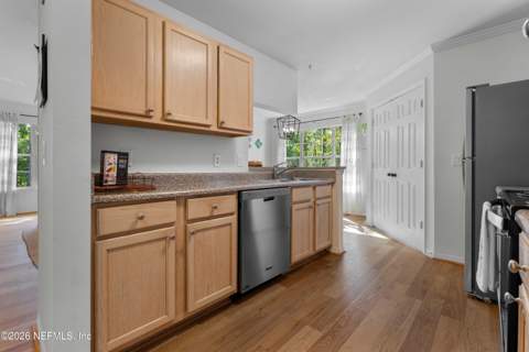 7800 Point Meadows Drive #1437, Jacksonville FL - photo 9 of 28