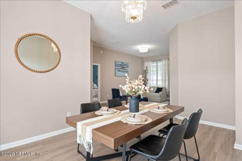 4407 Horseshoe Bend Court, Jacksonville FL - photo 17 of 46
