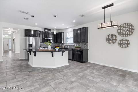 14654 Garden Gate Drive, Jacksonville FL - photo 10 of 57