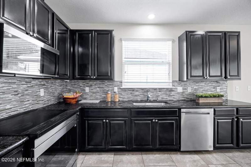 4 bedroom Single Family Residence at 14654 Garden Gate Drive, Bartram Park Preserve, Jacksonville — photo 5