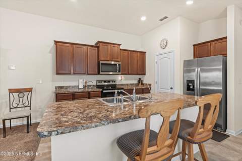 8292 Meadow Walk Lane, Jacksonville FL - photo 6 of 26