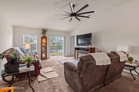 8292 Meadow Walk Lane, Jacksonville FL - photo 10 of 26