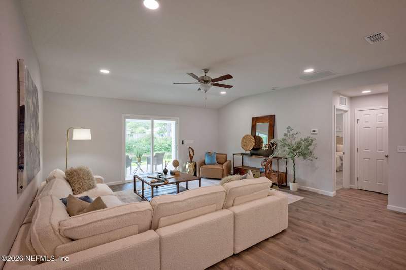 4 bedroom Single Family Residence at 6590 Aline Road, Ortega Farms, Jacksonville — photo 4