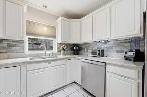 4034 Marianna Road, Jacksonville FL - photo 19 of 63