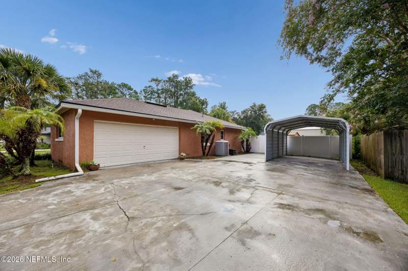 3 bedroom Single Family Residence at 12257 Governors Drive, Holly Point, Jacksonville — photo 2