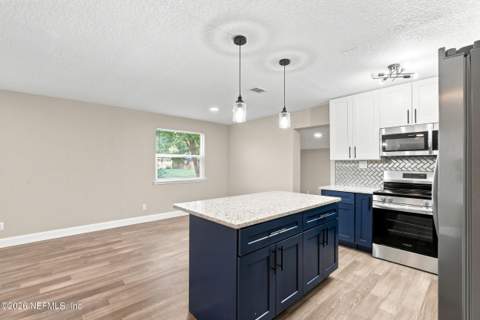 2108 Hugh Edwards Drive, Jacksonville FL - photo 12 of 34