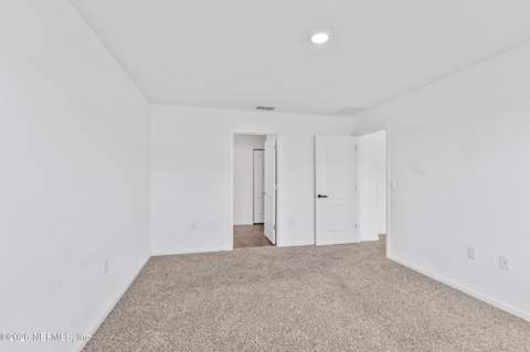 5606 Hollow Birch Drive, Jacksonville FL - photo 17 of 42