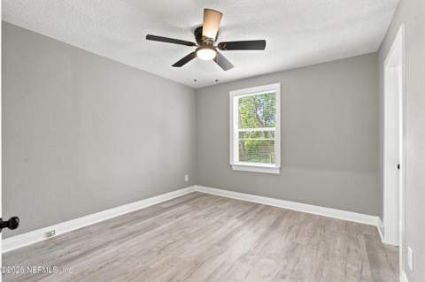 311 Chestnut Drive, Jacksonville FL - photo 15 of 29