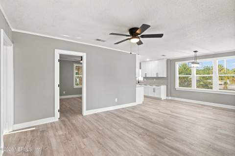311 Chestnut Drive, Jacksonville FL - photo 6 of 29
