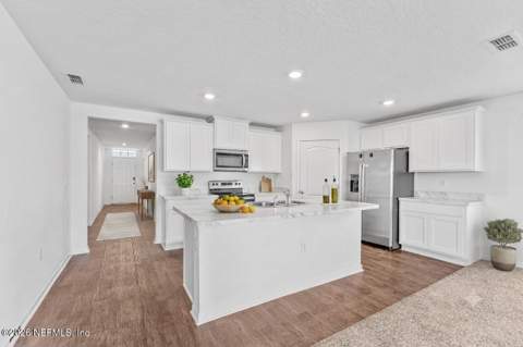 5606 Hollow Birch Drive, Jacksonville FL - photo 9 of 42