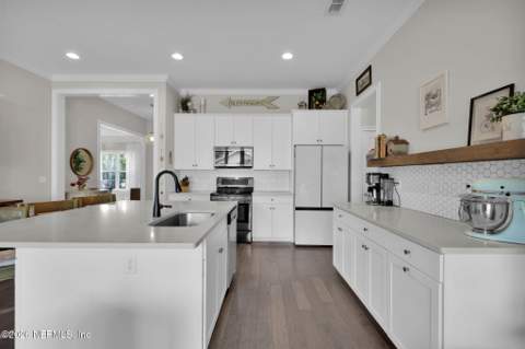 745 Penman Road, Jacksonville Beach FL - photo 17 of 60