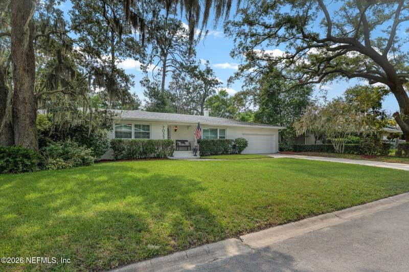 3 bedroom Single Family Residence at 7033 Catalonia Avenue, San Jose, Jacksonville — photo 3
