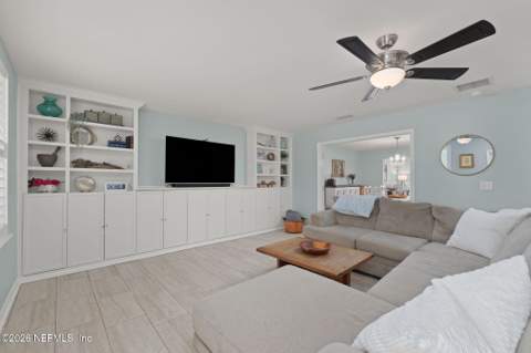 7033 Catalonia Avenue, Jacksonville FL - photo 14 of 30