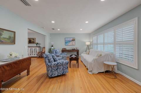 7033 Catalonia Avenue, Jacksonville FL - photo 19 of 30