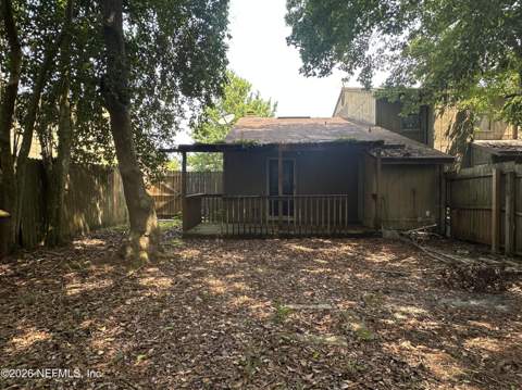 5526 Bennington Drive, Jacksonville FL - photo 15 of 17