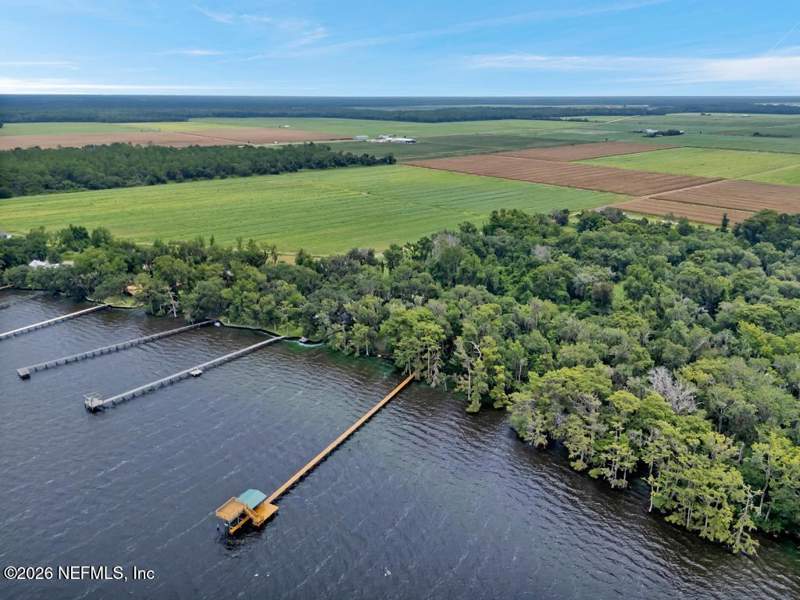 2 bedroom Mobile Home at 451 County Road 13, Riverdale, St. Augustine — photo 5
