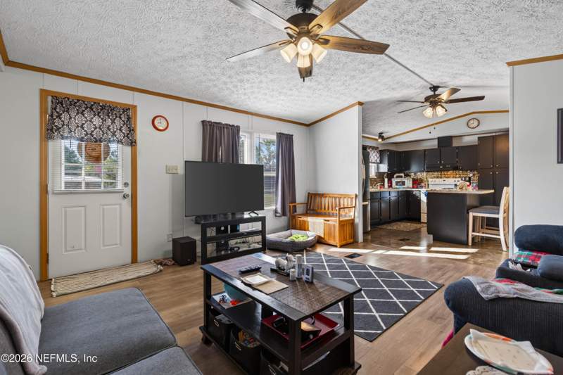 3 bedroom Mobile Home at 5380 Laurie Lane, West Big Branch, Middleburg — photo 4