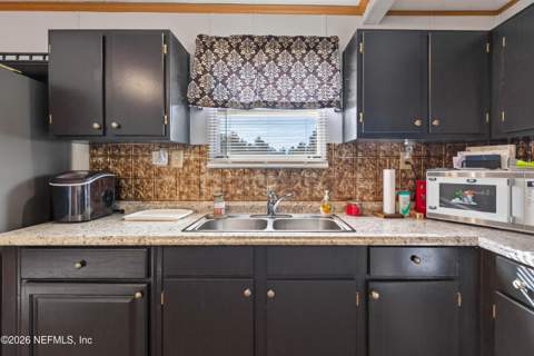 5380 Laurie Lane, Middleburg FL - photo 8 of 22