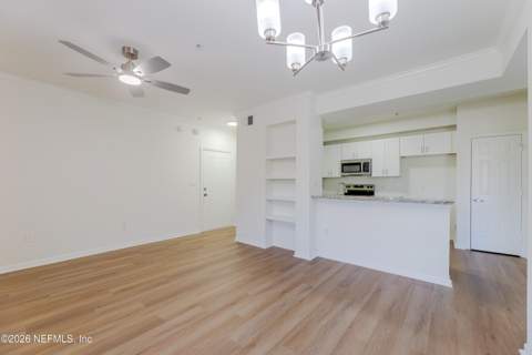 8539 Gate Parkway #1537, Jacksonville FL - photo 15 of 28