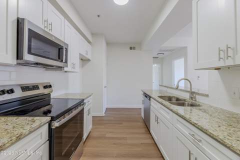 8539 Gate Parkway #1537, Jacksonville FL - photo 21 of 28
