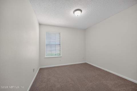 8066 Leafcrest Drive, Jacksonville FL - photo 8 of 15